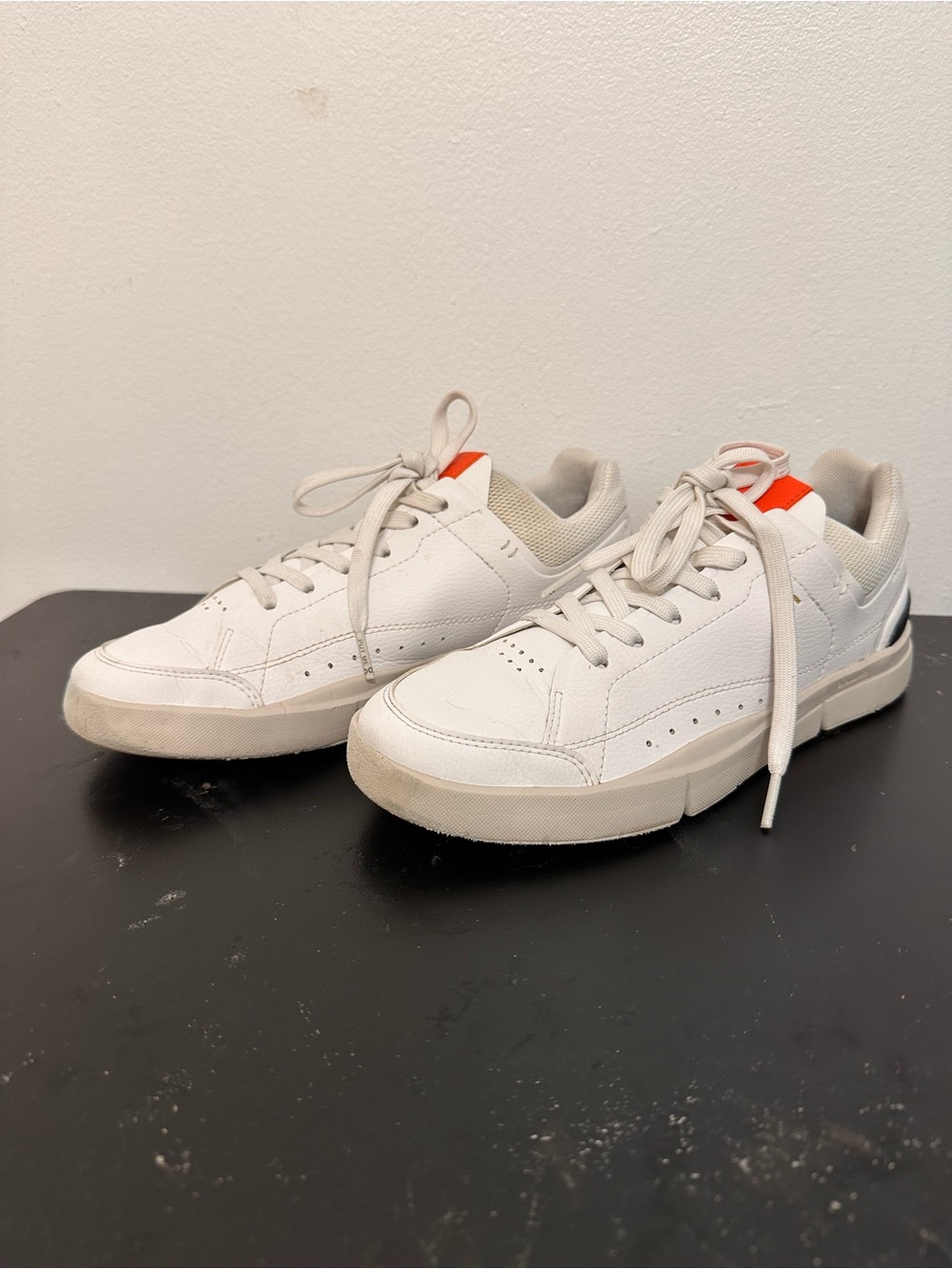 The Roger Centre Court X White size w 7.5